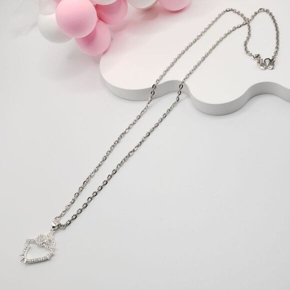 Brand New Silver Rhinestone Hello Kitty Necklace - Picture 2 of 5